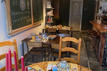 Breakfast room